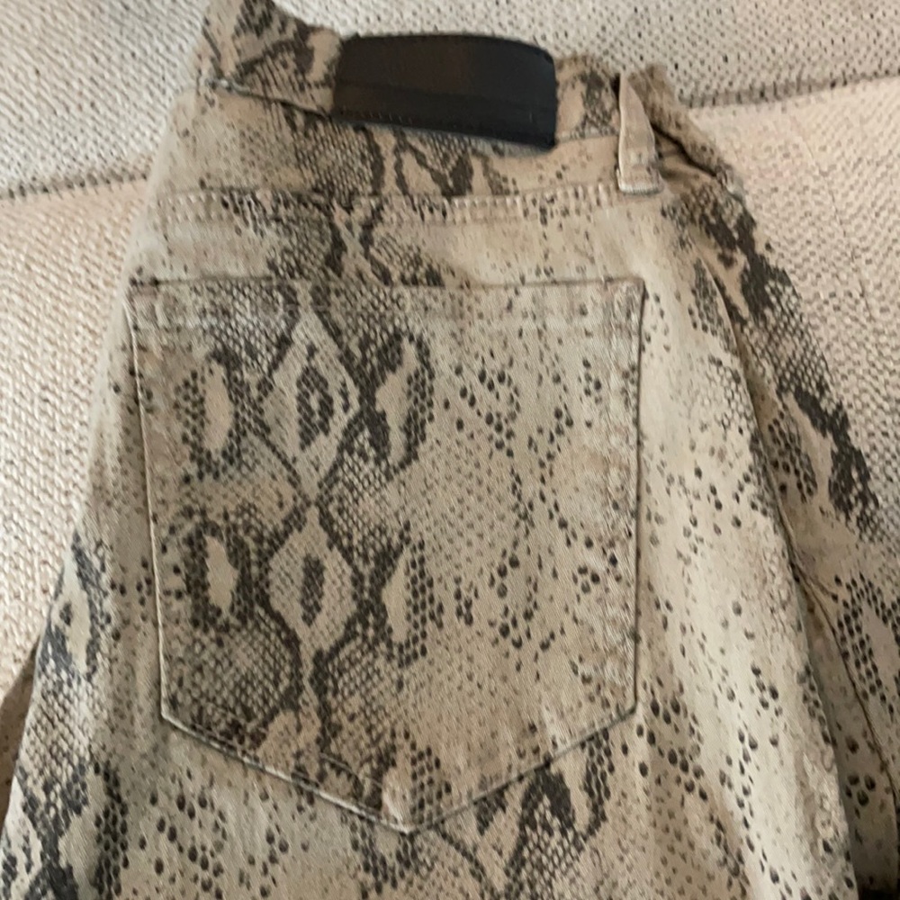 Print pant. Excellent condition.worn once